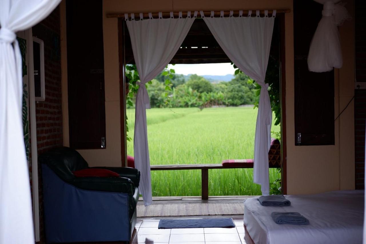 Appartamento Huean Himbo Chiang Rai Esterno foto