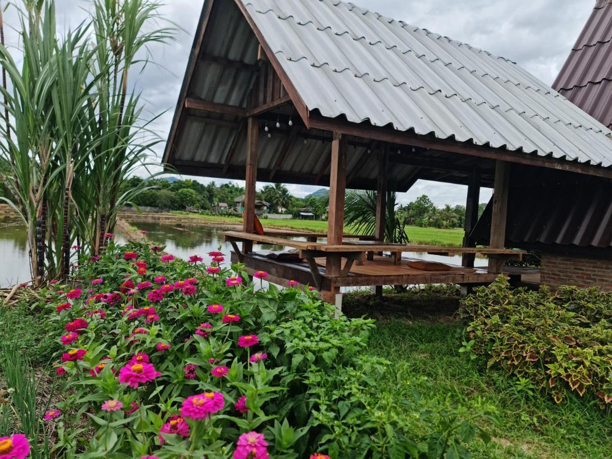 Appartamento Huean Himbo Chiang Rai Esterno foto